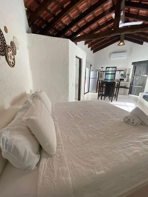 Estudio A Unos Pasos De La Playa En Planta Alta contacts